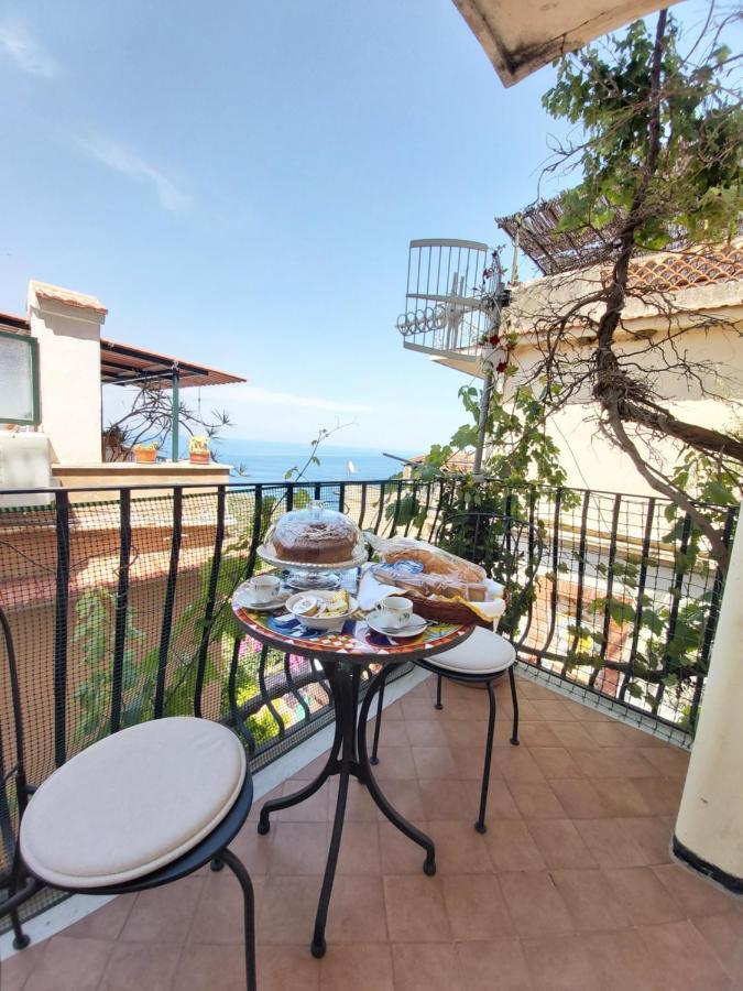 La Guardiola Di Angela E Nino Bed & Breakfast ตาออร์มินา ภายนอก รูปภาพ
