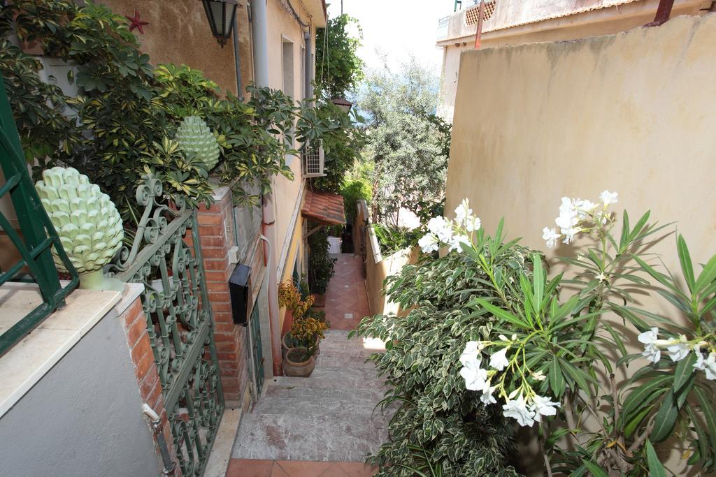 La Guardiola Di Angela E Nino Bed & Breakfast ตาออร์มินา ภายนอก รูปภาพ
