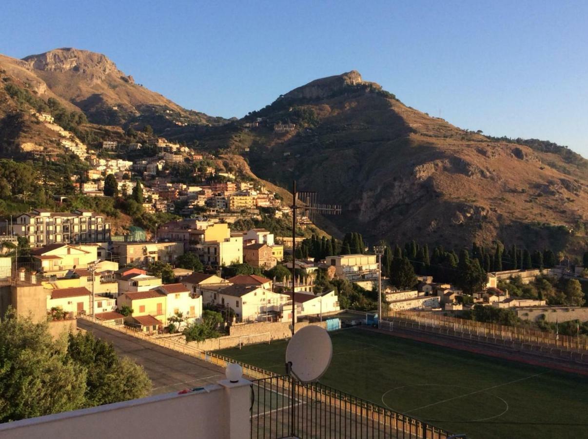 La Guardiola Di Angela E Nino Bed & Breakfast ตาออร์มินา ภายนอก รูปภาพ